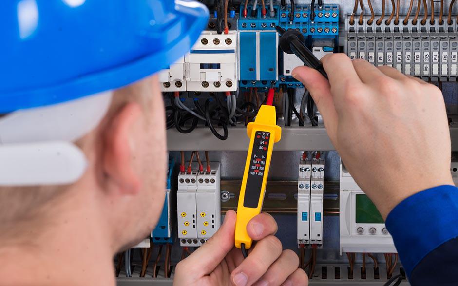 recherche électricien bâtiment Le Coudray-Montceaux