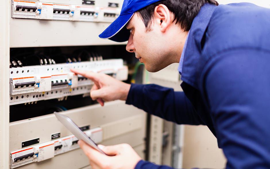 recherche électricien bâtiment Le Coudray-Montceaux